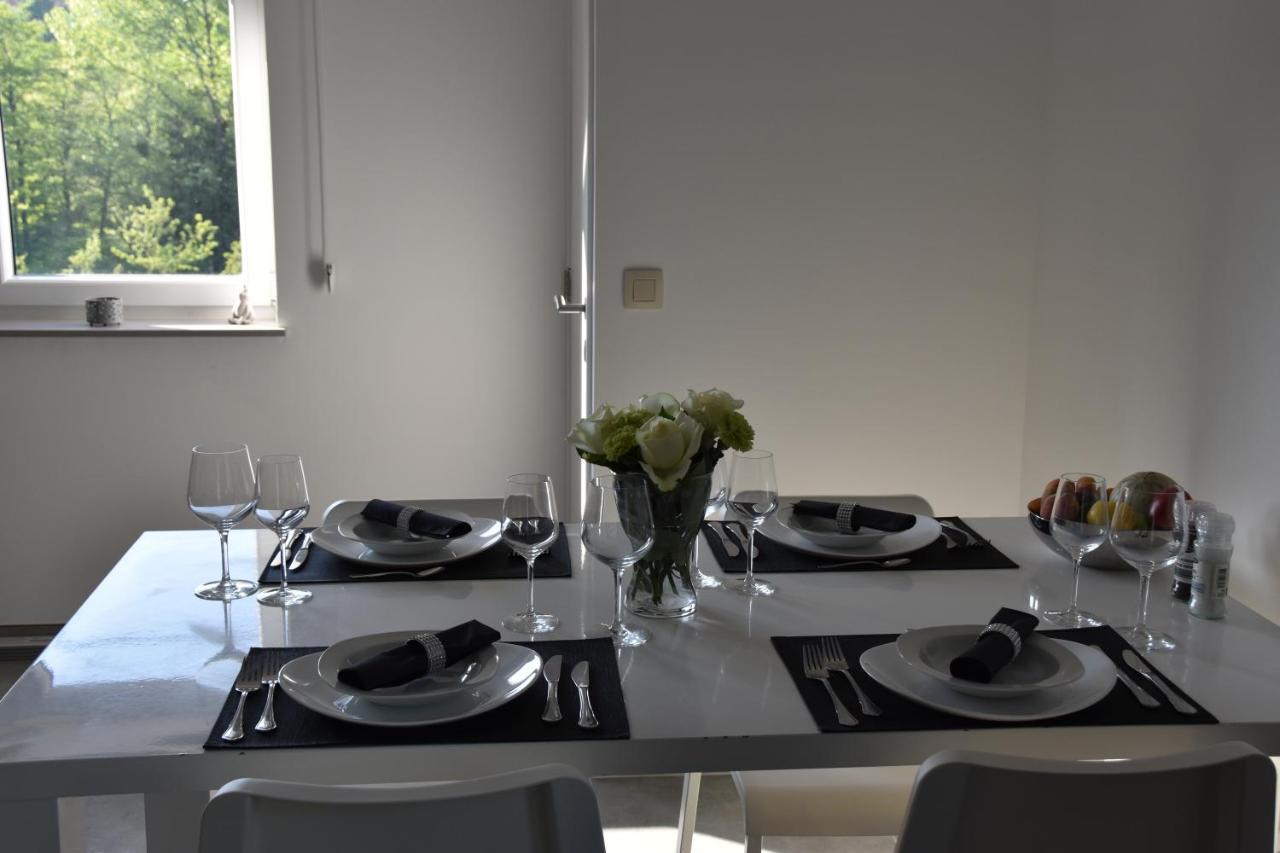L Exaltante Villa Gesves Екстериор снимка